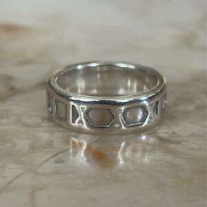 Tiffany & Co. 925 Sterling Silver Atlas Roman Numeral 6mm Band Ring Size 6.5